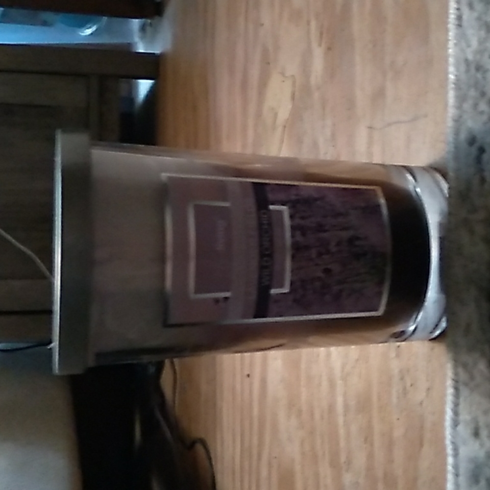 True living wild orchid candle